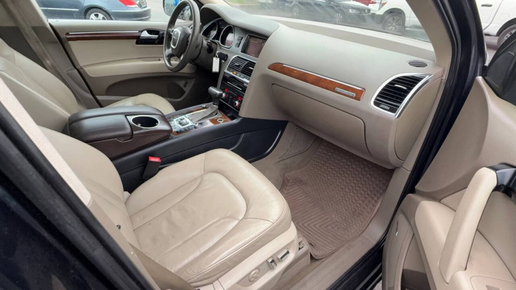 2011 Audi Q7 Image 16