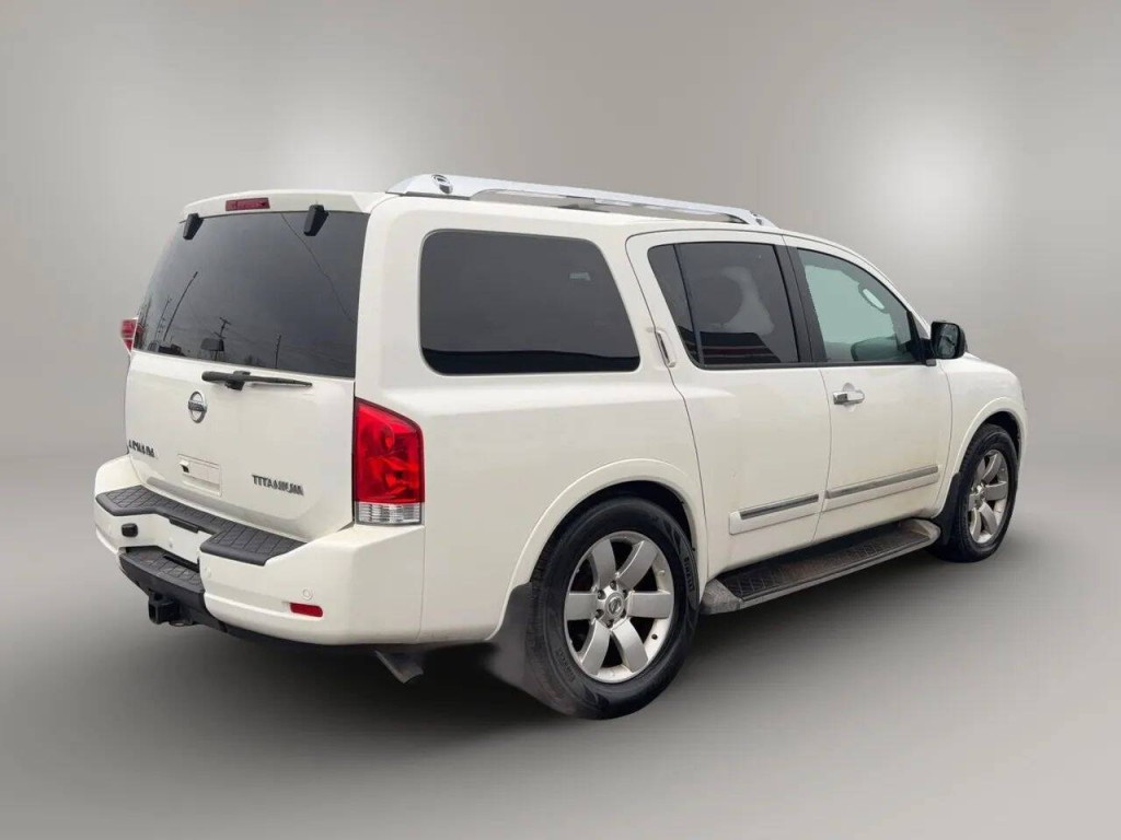 2010 Nissan Armada Image 6