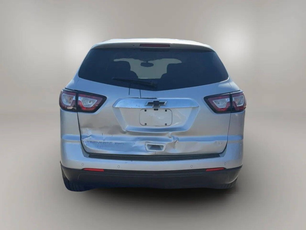 2017 Chevrolet Traverse Image 5