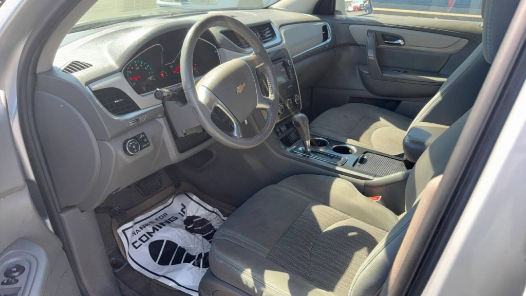 2017 Chevrolet Traverse Image 11