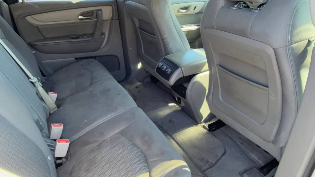 2017 Chevrolet Traverse Image 12