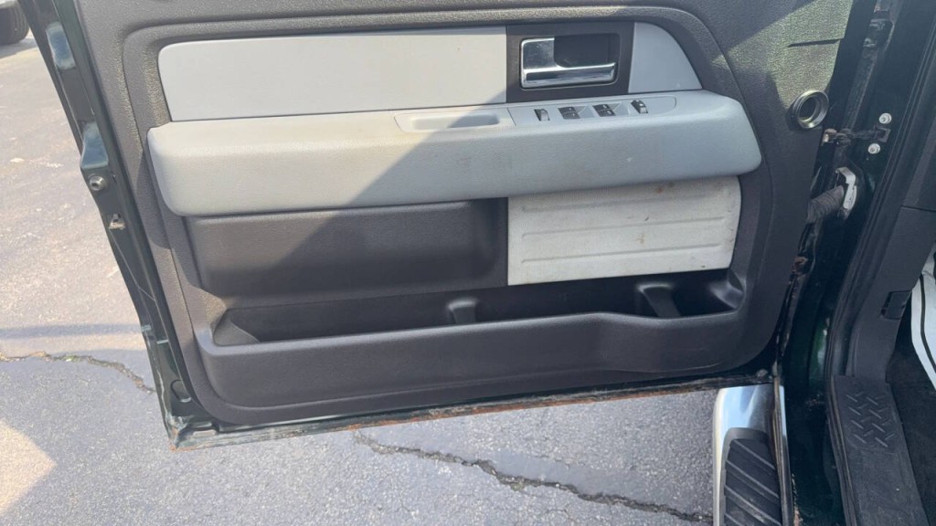 2012 Ford F-150 Image 9