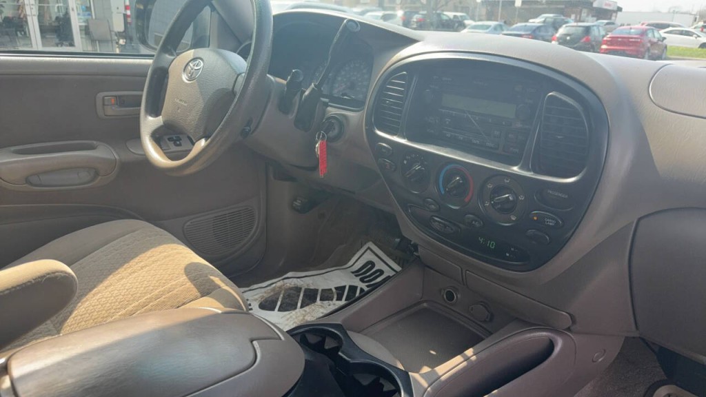 2005 Toyota Tundra Image 13
