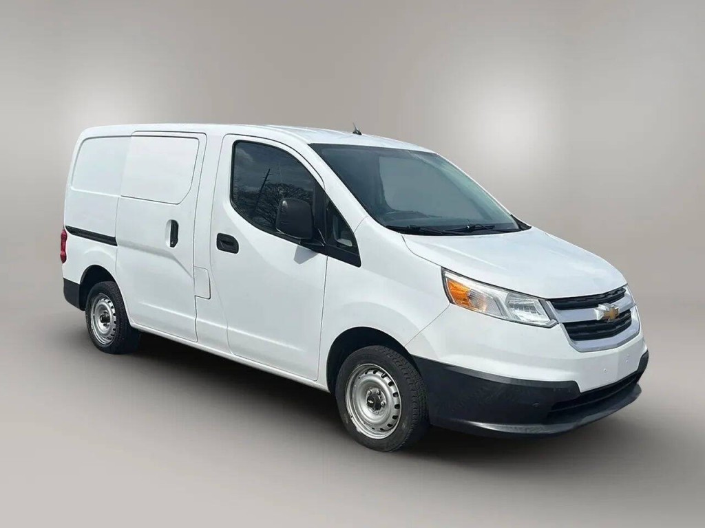 2017 Chevrolet Express Image 9