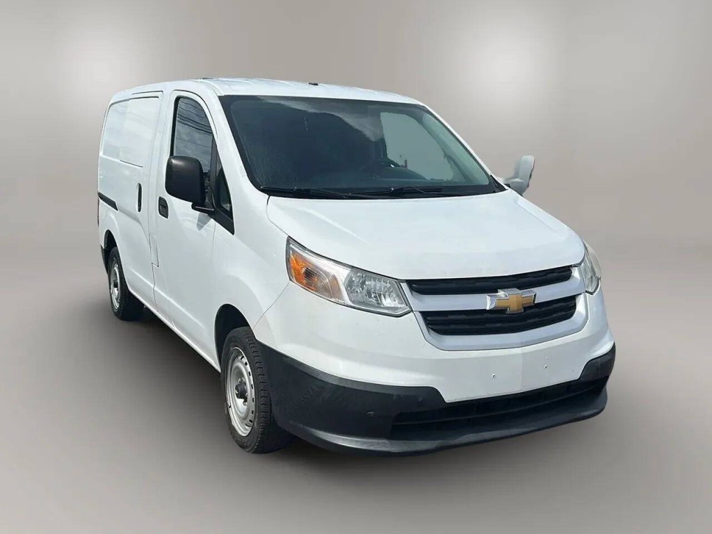 2017 Chevrolet Express Image 10