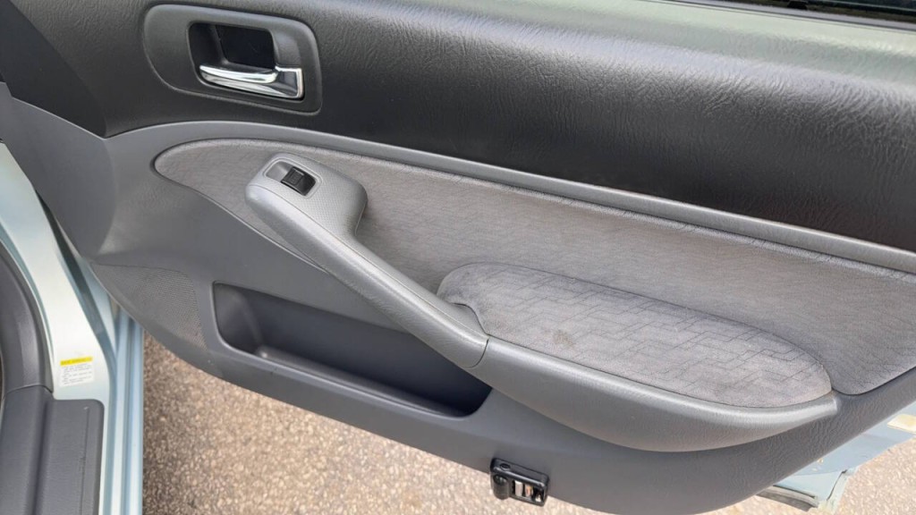 2005 Honda Civic Image 15