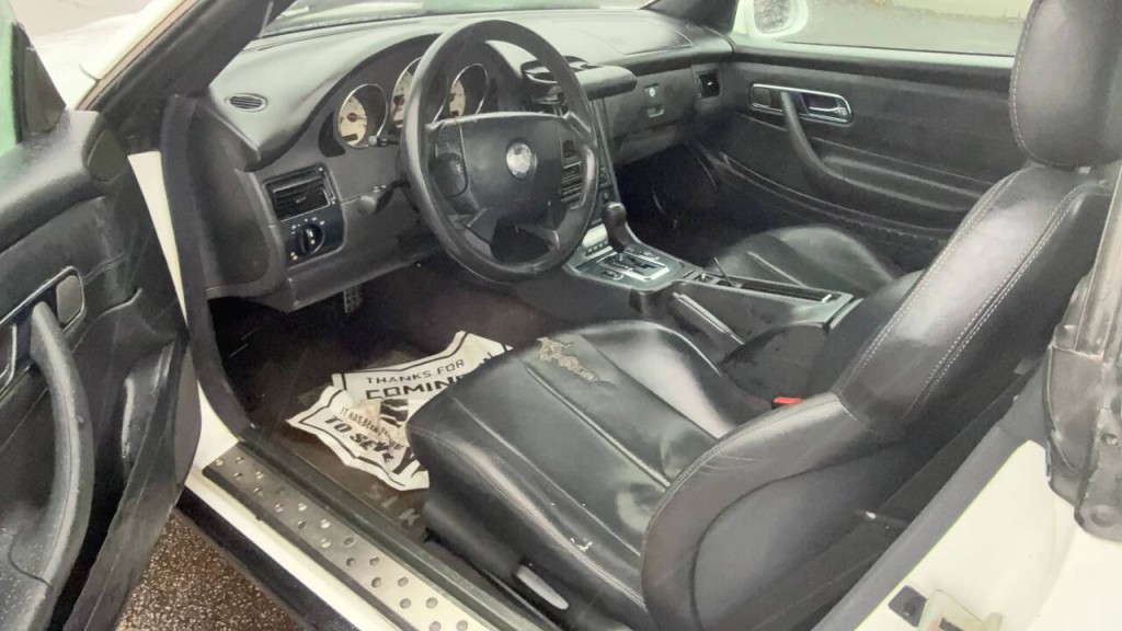 1998 Mercedes-Benz SLK-Class Image 11