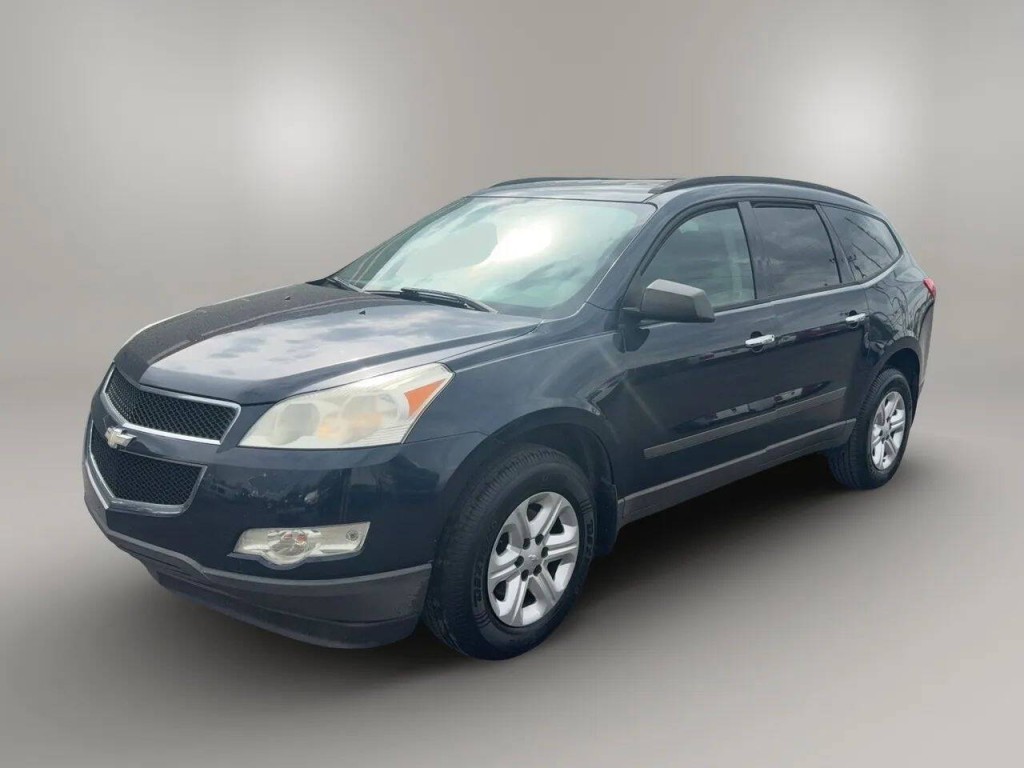 2012 Chevrolet Traverse Image 2