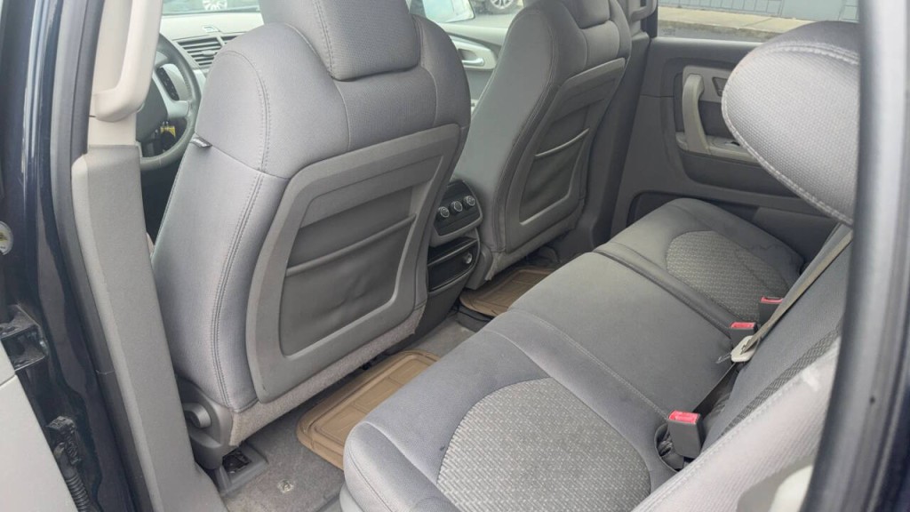 2012 Chevrolet Traverse Image 13
