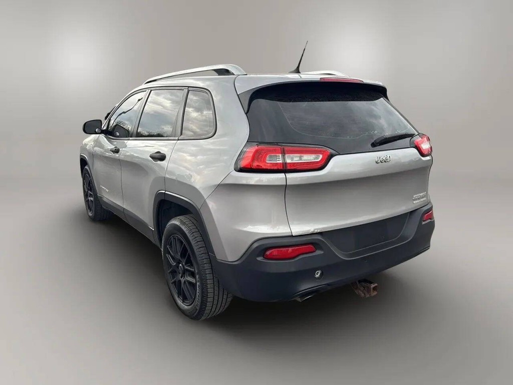 2015 Jeep Cherokee Image 3