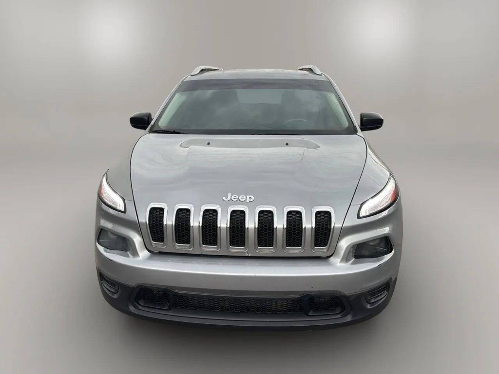 2015 Jeep Cherokee Image 8
