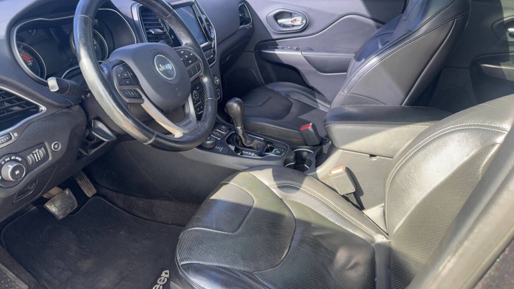 2019 Jeep Cherokee Image 10