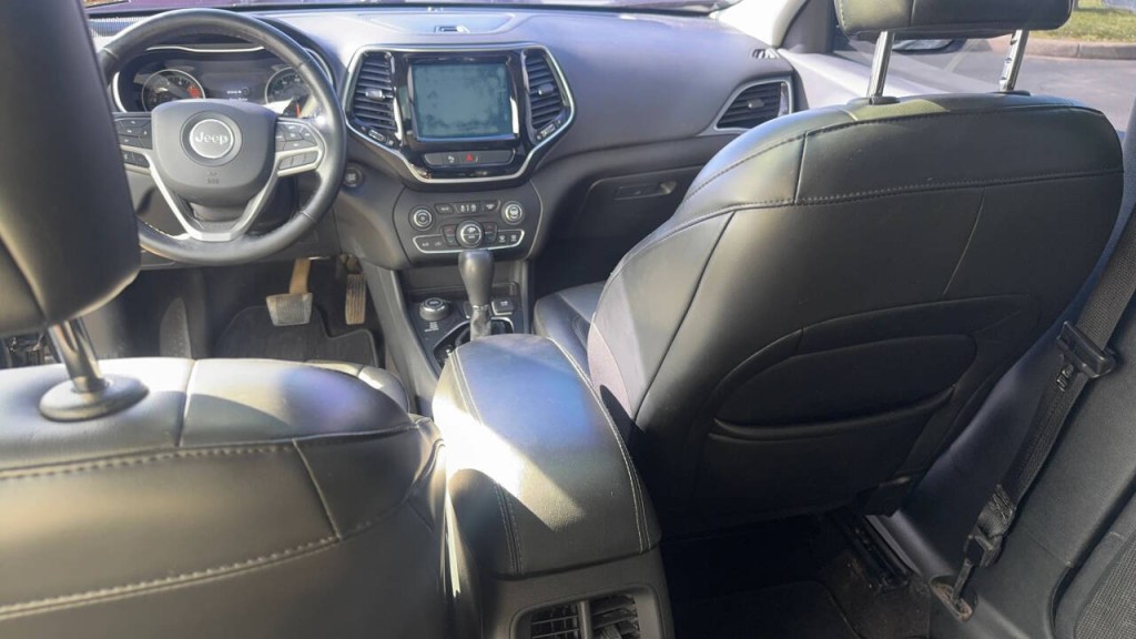 2019 Jeep Cherokee Image 14