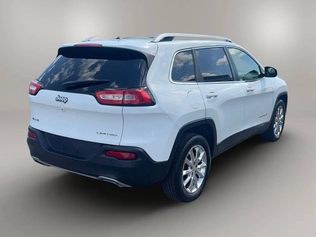 2015 Jeep Cherokee Image 5
