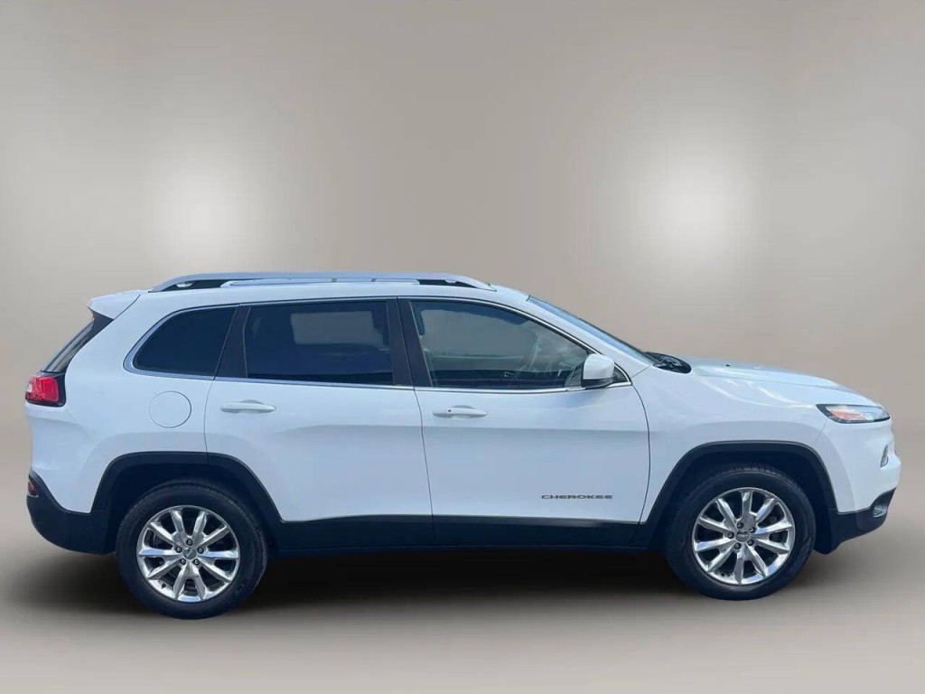 2015 Jeep Cherokee Image 6