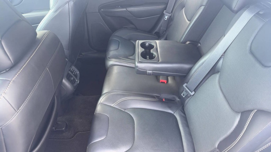2015 Jeep Cherokee Image 13