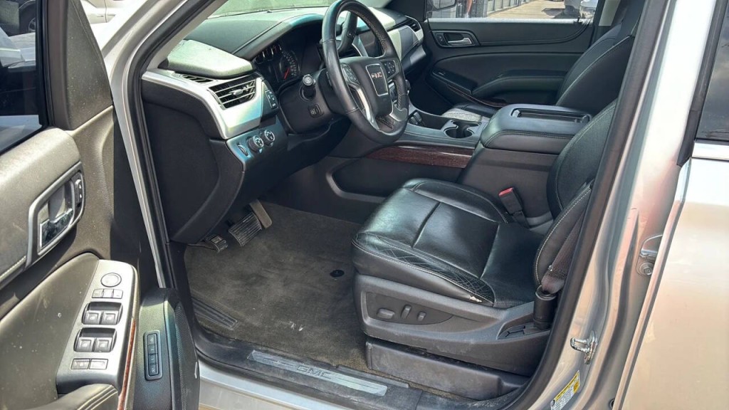 2015 GMC Yukon Image 10