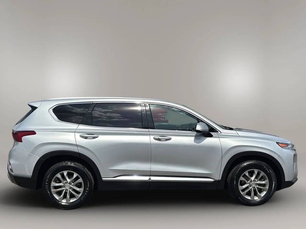 2019 Hyundai Santa Fe Image 6