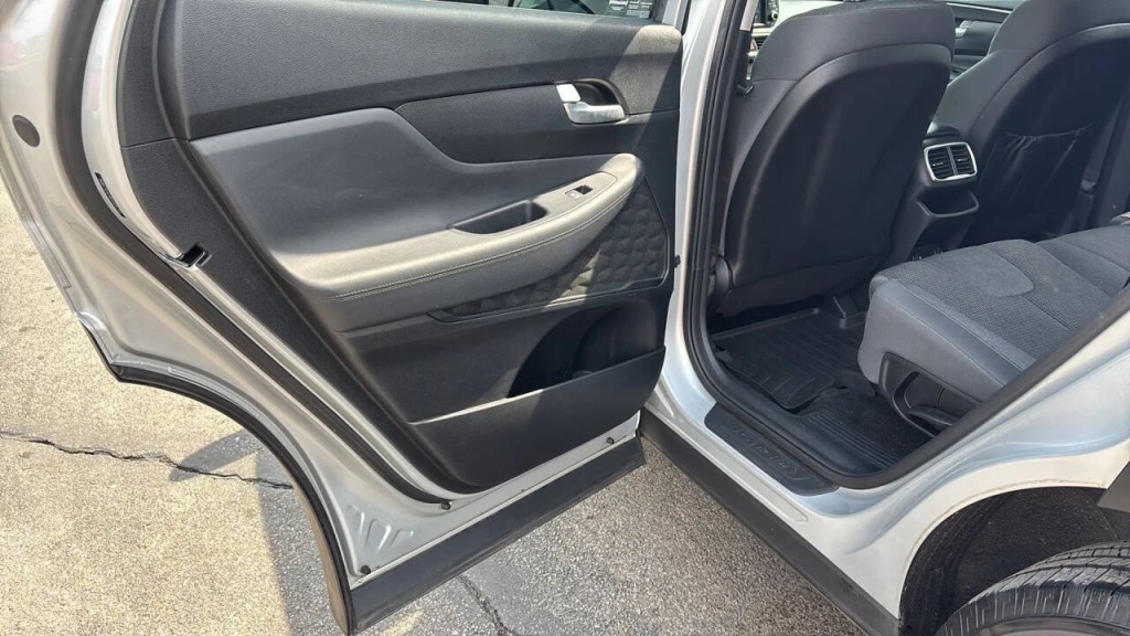 2019 Hyundai Santa Fe Image 11