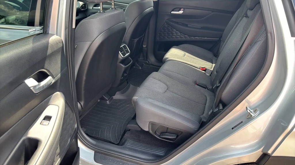 2019 Hyundai Santa Fe Image 12