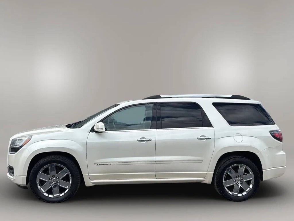 2015 GMC Acadia Image 2