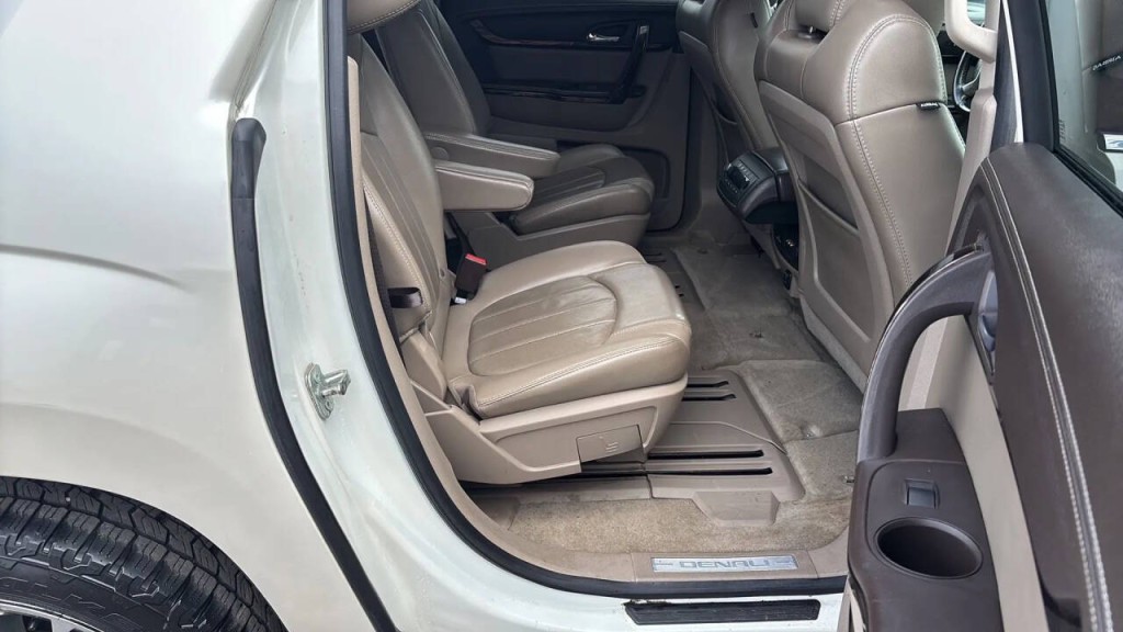 2015 GMC Acadia Image 15