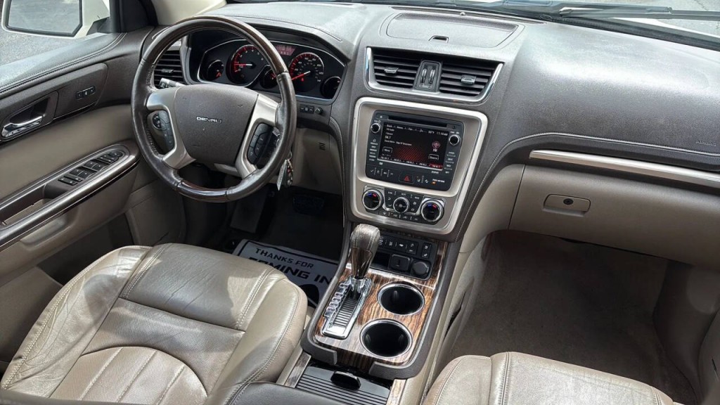 2015 GMC Acadia Image 18