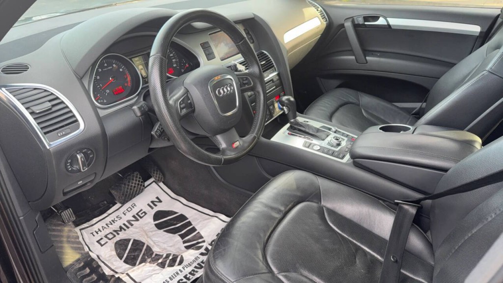 2011 Audi Q7 Image 10