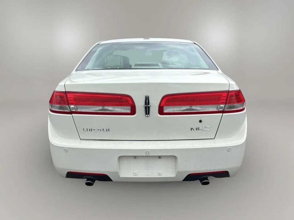 2012 Lincoln MKZ Image 4
