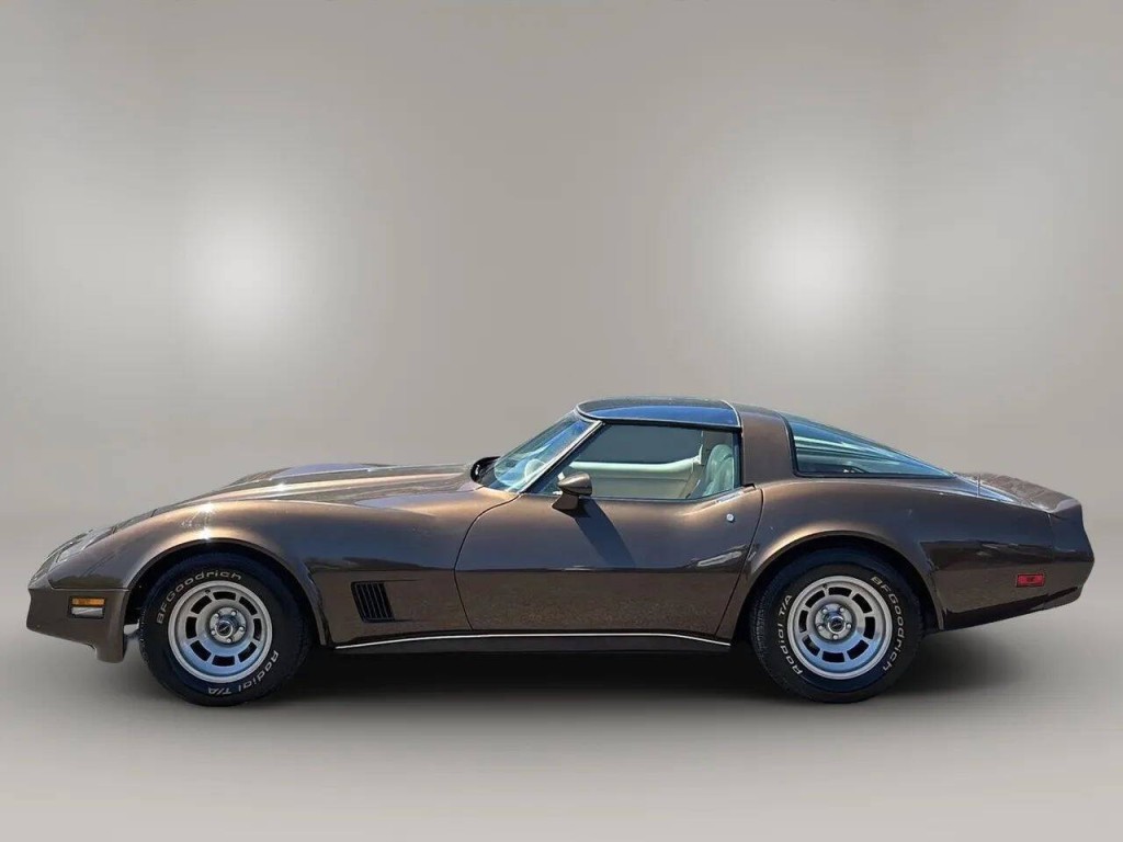 1980 Chevrolet Corvette Image 2