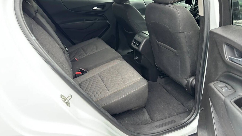2018 Chevrolet Equinox Image 12
