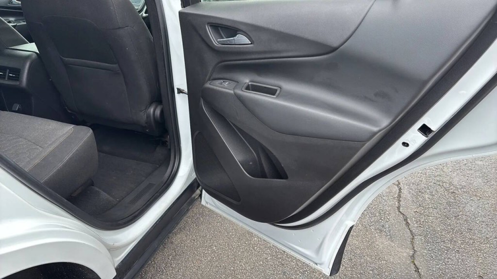 2018 Chevrolet Equinox Image 13