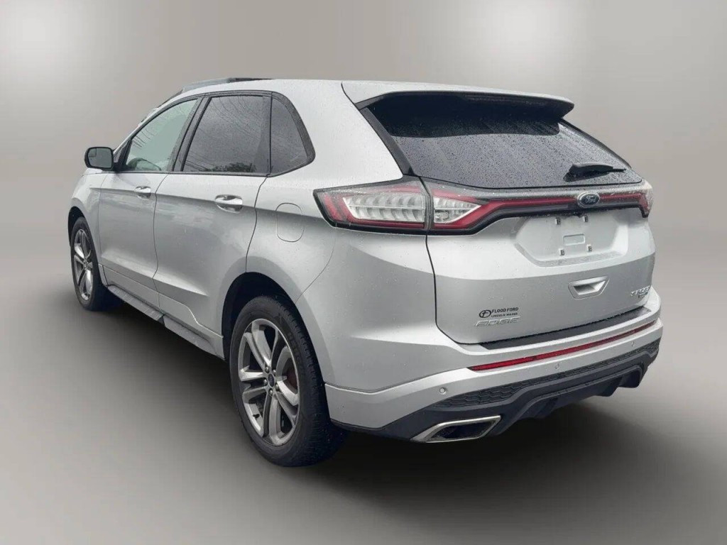 2017 Ford Edge Image 3