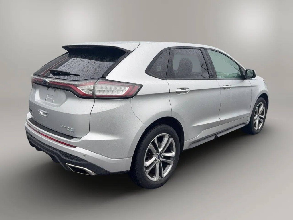 2017 Ford Edge Image 5