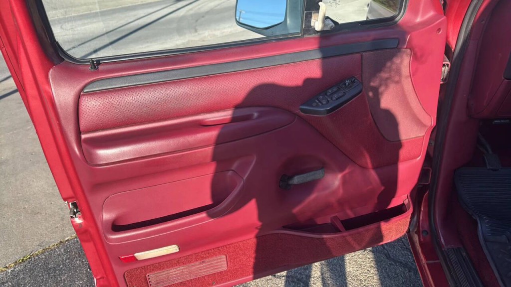1996 Ford F-150 Image 9