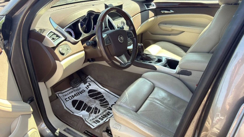 2011 Cadillac SRX Image 9