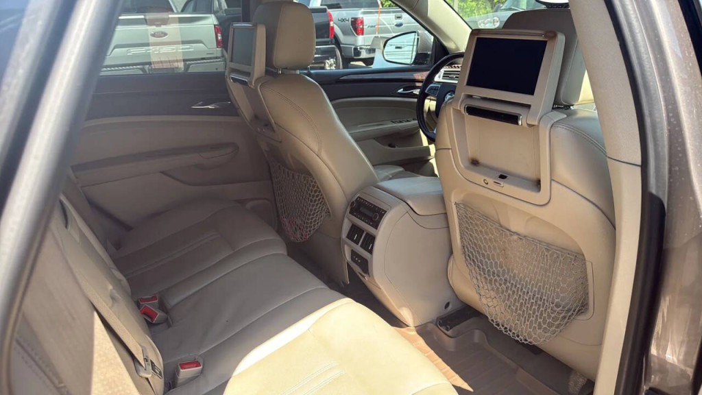 2011 Cadillac SRX Image 13