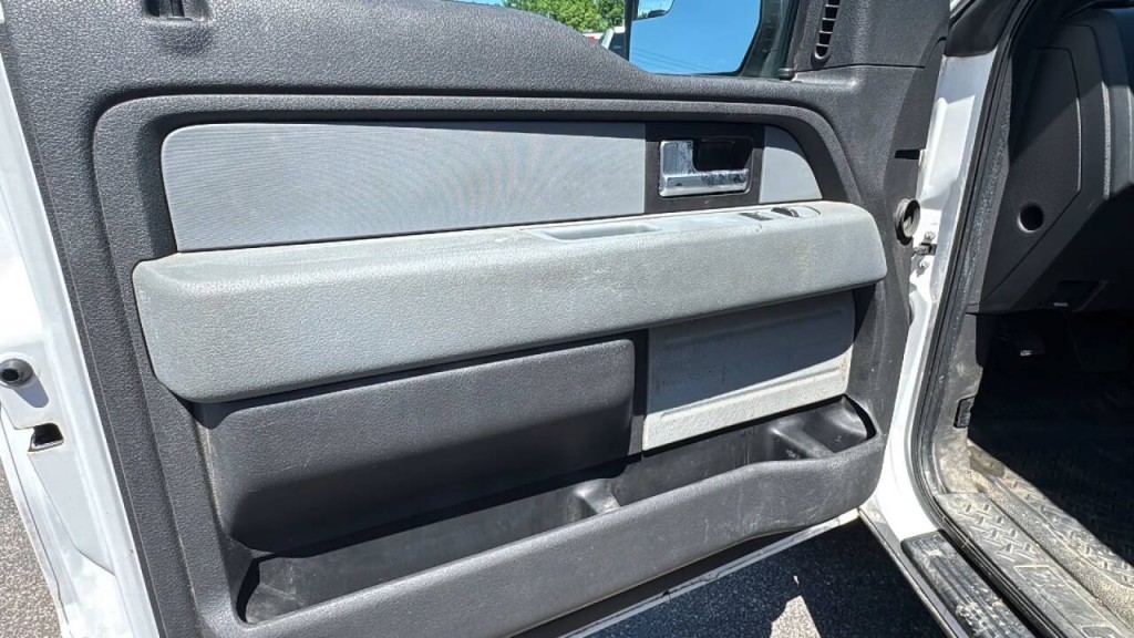 2014 Ford F-150 Image 9