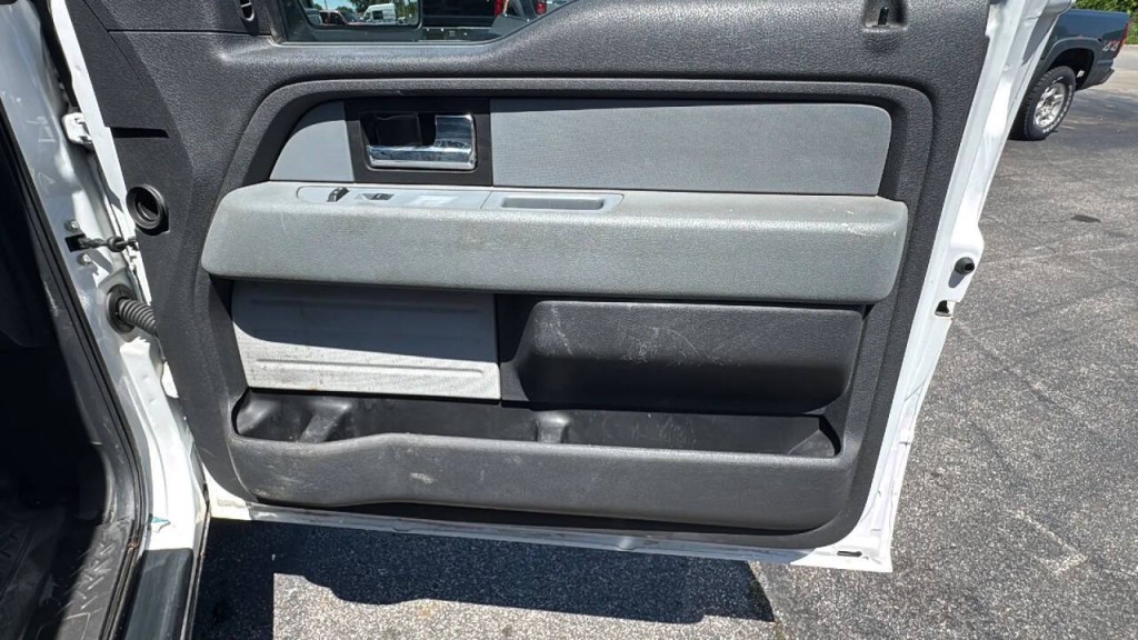 2014 Ford F-150 Image 12