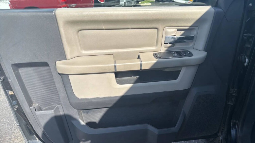2012 RAM 1500 Image 9