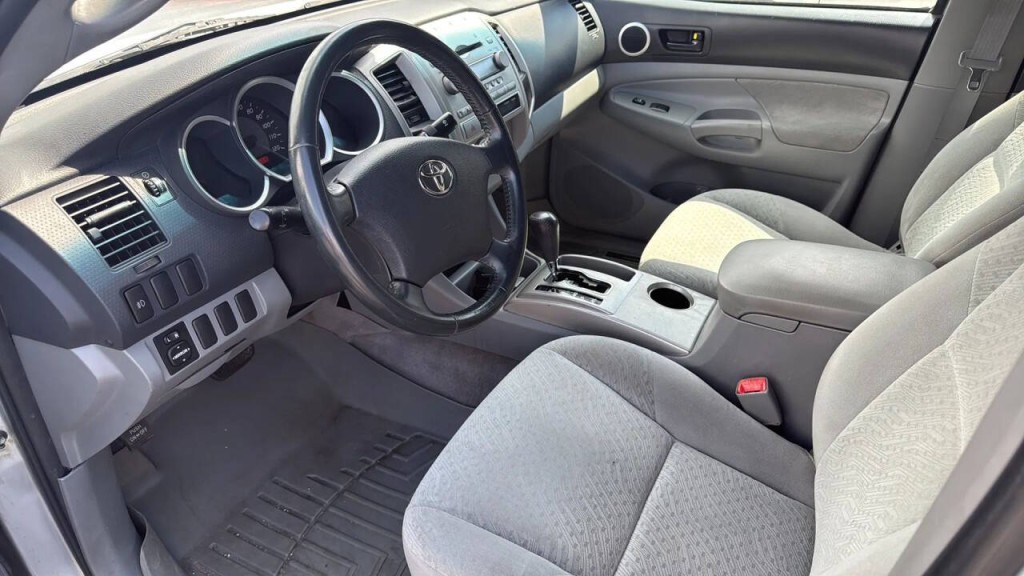 2007 Toyota Tacoma Image 9
