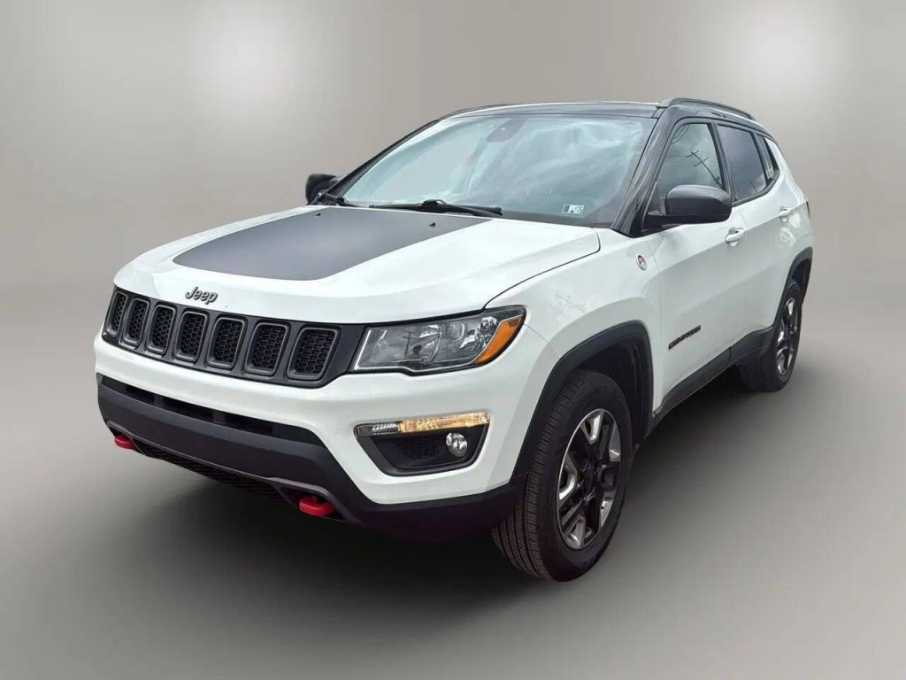 2017 Jeep Compass Image 1