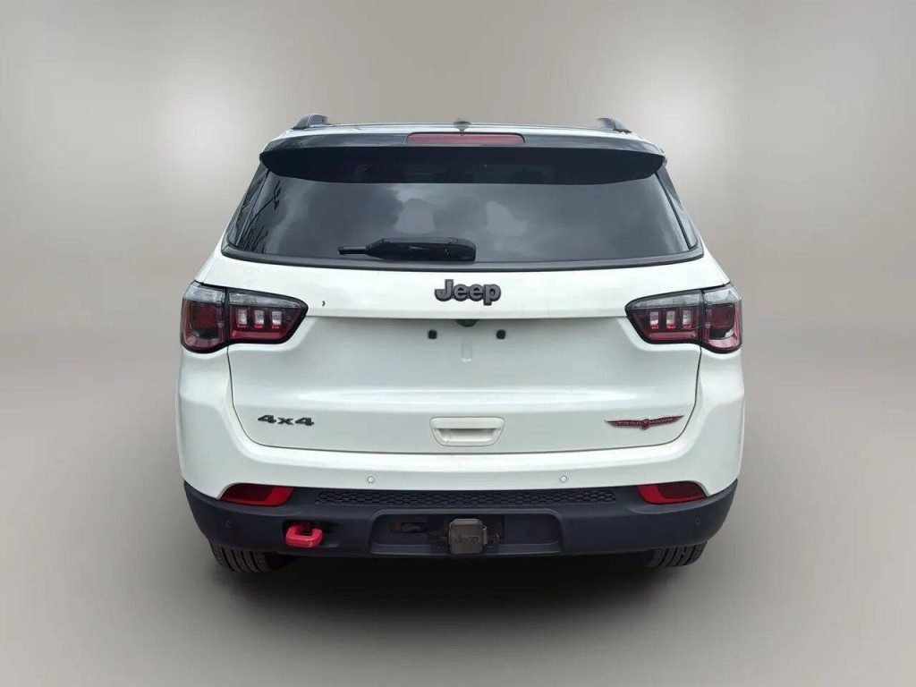 2017 Jeep Compass Image 4