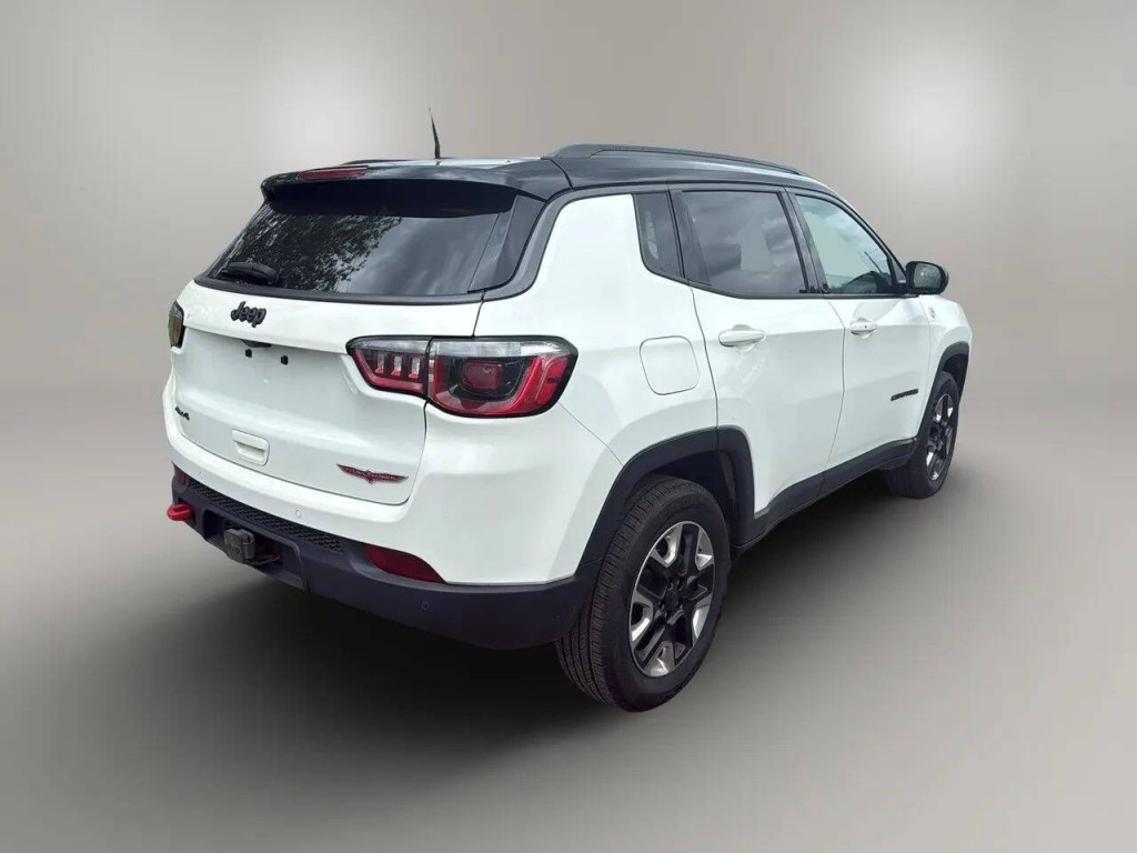 2017 Jeep Compass Image 5