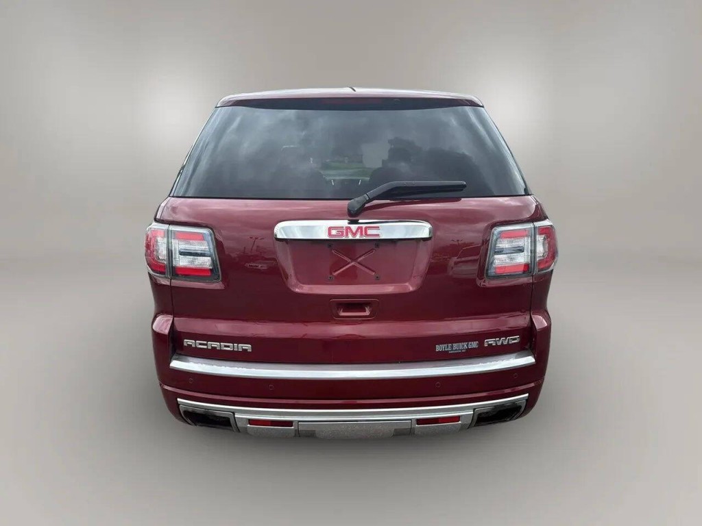 2016 GMC Acadia Image 4