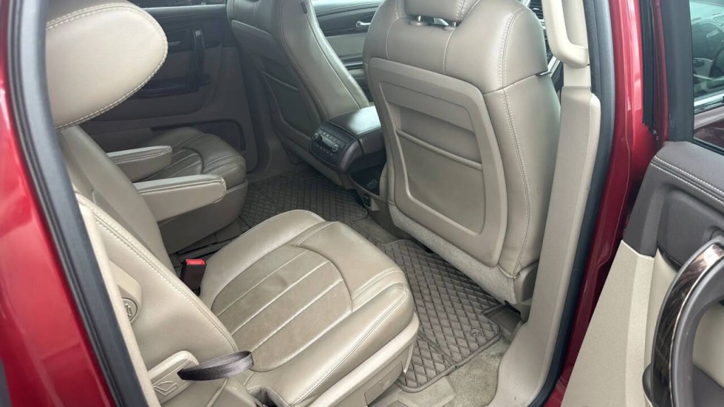 2016 GMC Acadia Image 15