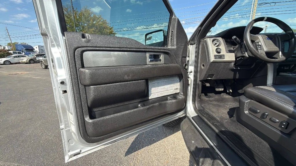 2011 Ford F-150 Image 9