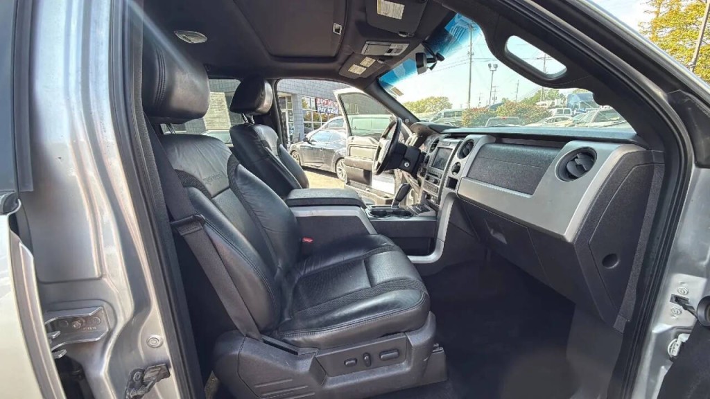 2011 Ford F-150 Image 12