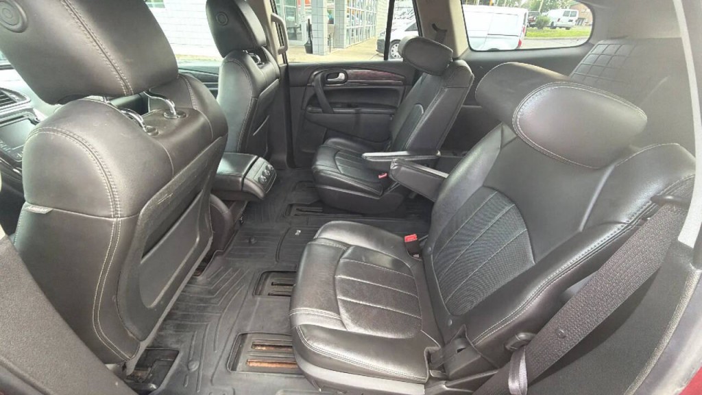 2015 Buick Enclave Image 13