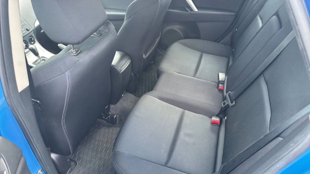 2011 Mazda Mazda3 Image 12